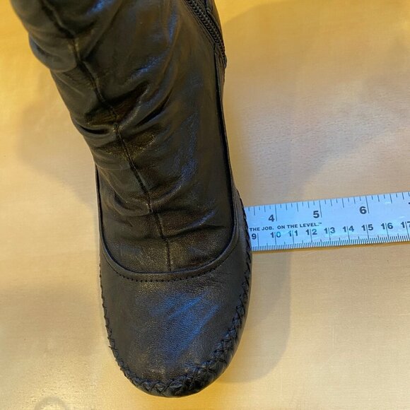 Indigo By Clarks Womens 7M black Leather Upper Ankle Boots kitten heels stitches - Picture 13 of 16